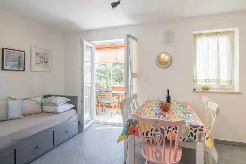 Villa Alice Ap2 con terraza panorámica privada en la azotea - Image 1