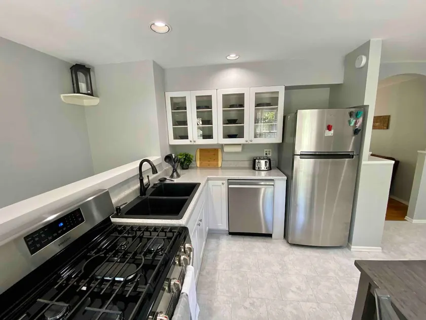 Remodeled Home - Near Faurot Field! - Image 1
