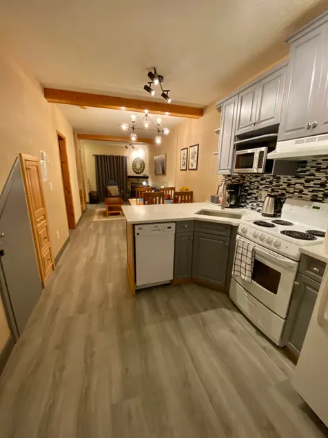 Self check-in entire family Condo - Image 1