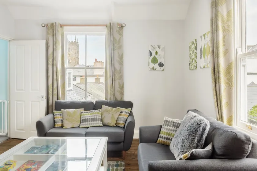 Sea La Vie - Holiday Home In Central Dartmouth Location. - Image 1