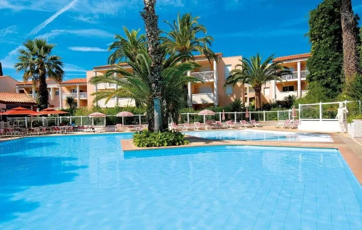 T3 A/C Côte d'Azur, Piscine, Plage à 350m, WIFI - Image 1