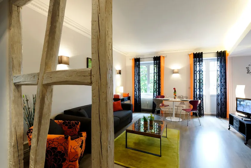 1 bedroom apartment Le Rohan 2*** - Image 1