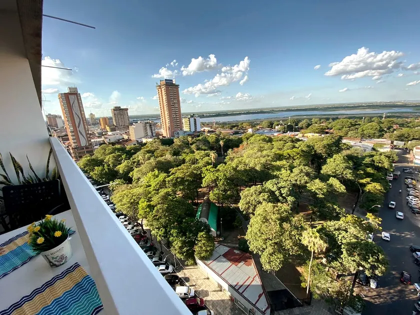 Quiet City Stay | Near Plaza Uruguaya - Image 1