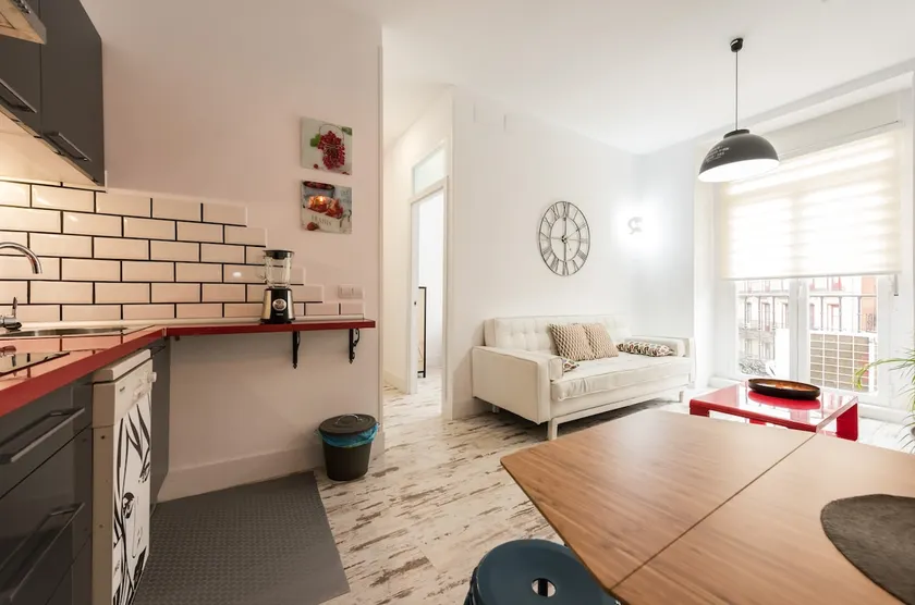 Fully Equipped In ”SOL” -1- (Temporary Rental) - Image 1