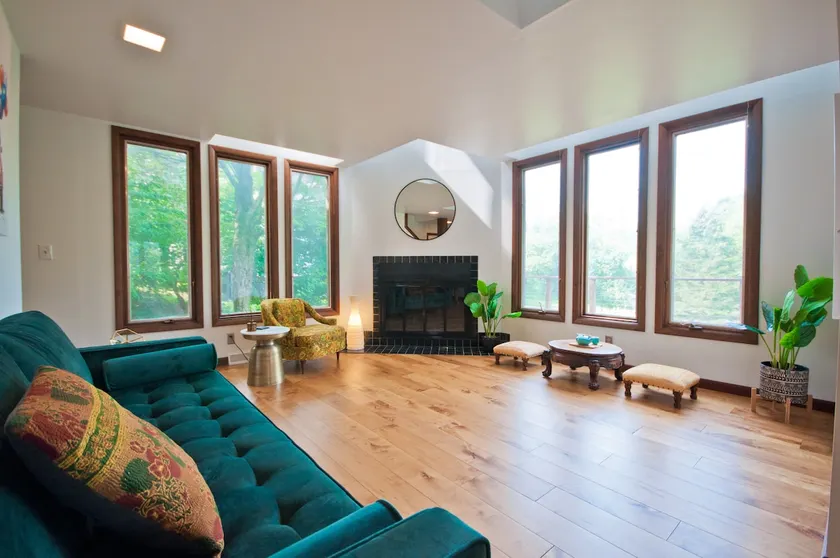 Relaxing Retreat Close To Stadium w/ King Bed/WiFi - Image 1