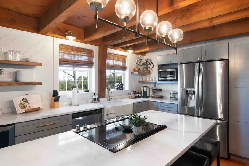 NEW! 4-Bedroom Retreat with lake views & HOT TUB! - Image 1