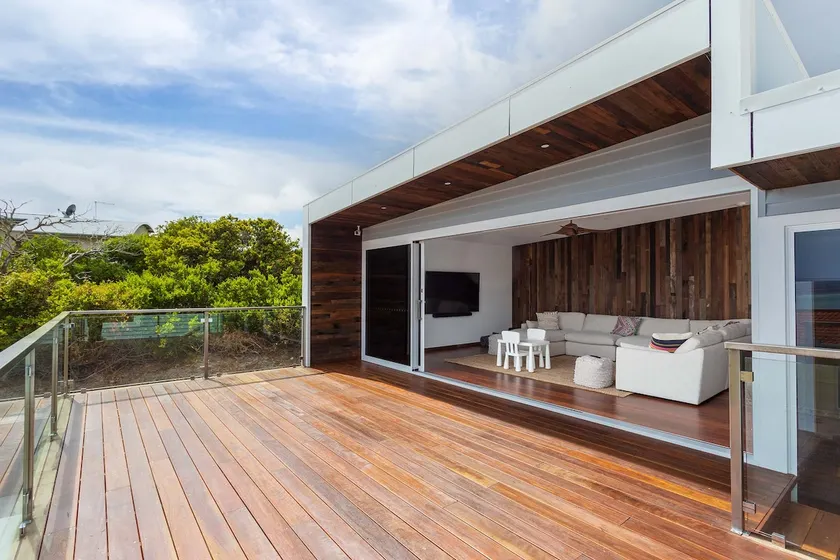 Tooshka's Beach House - Image 1