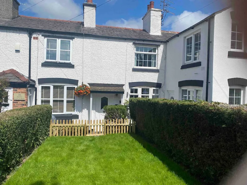 Bluebell Cottage, Ormskirk - Image 1