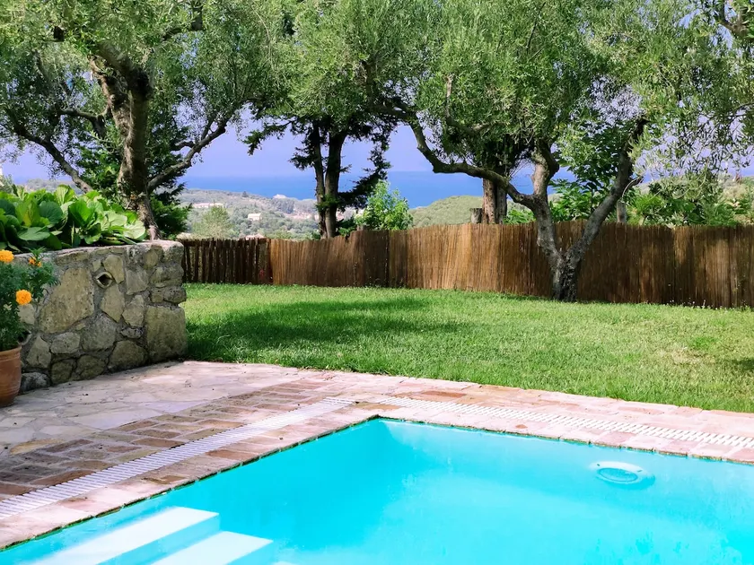 Mastrogiannis Country Retreat - private villa Dafne - Image 1