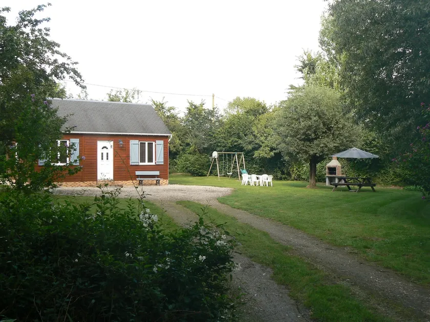 Petite Maison Dans La Prairie - Image 1