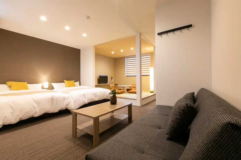 Stayza Kansai Airport, 5 minutes to KIX / 9-minute walk to Rinku Town Station / Wi-Fi, family apartment. - Image 1