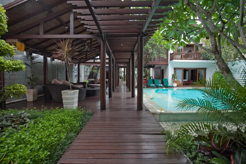 Luxury Nice Spacious 6 BR Family Villa Walk to Sanur Beach - Image 1
