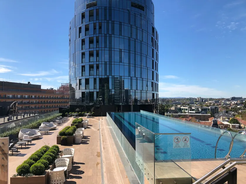 2 Bedroom St Kilda Road Luxury Building - Image 1