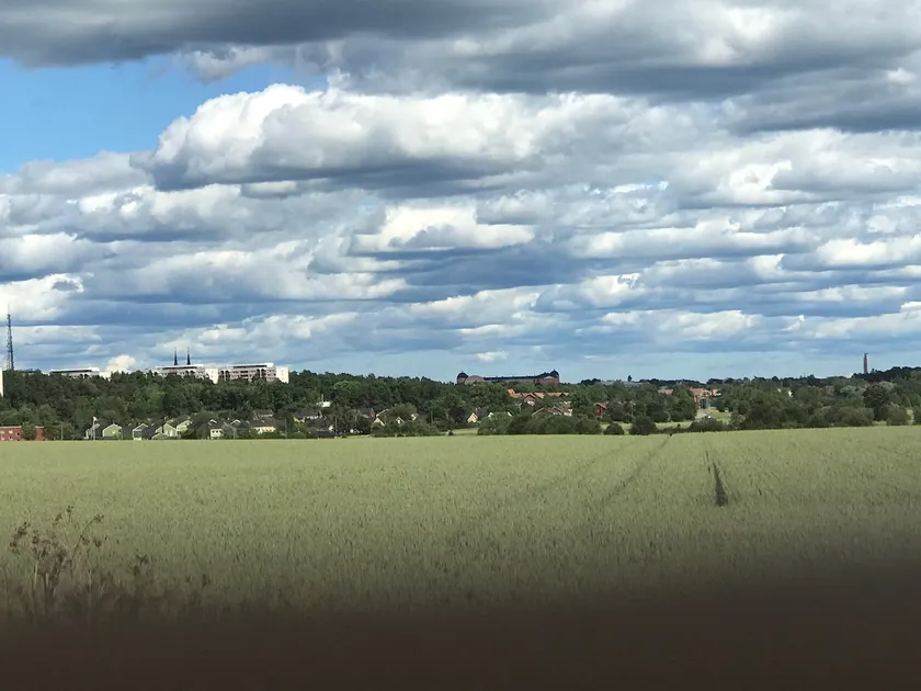 Countryside feeling close to the city - Image 1