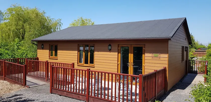 Walnut Lodge, Summerhayes - Image 1