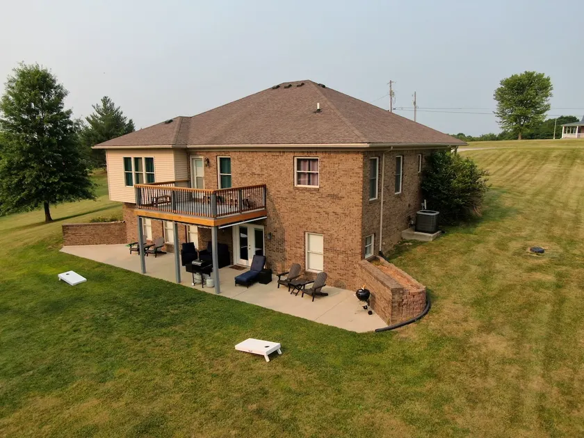 Relaxing Bourbon Trail Countryside Home & GameRoom - Image 1