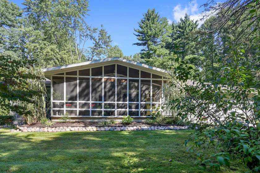 Rosie’s Cottage close to Warren Dunes (w pool) - Image 1