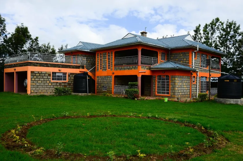Serian Vacation House - Image 1