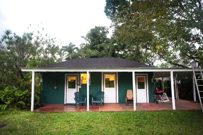 Hanalei Garden Surf Cottage - Image 1