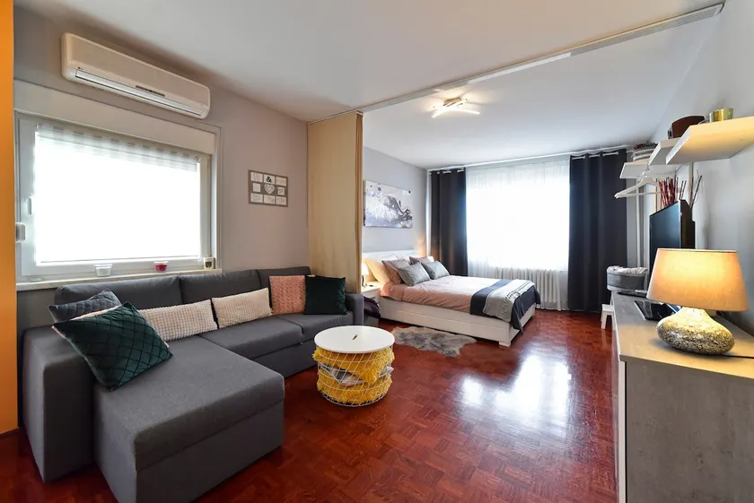 High apartment 1 (Red) - Image 1