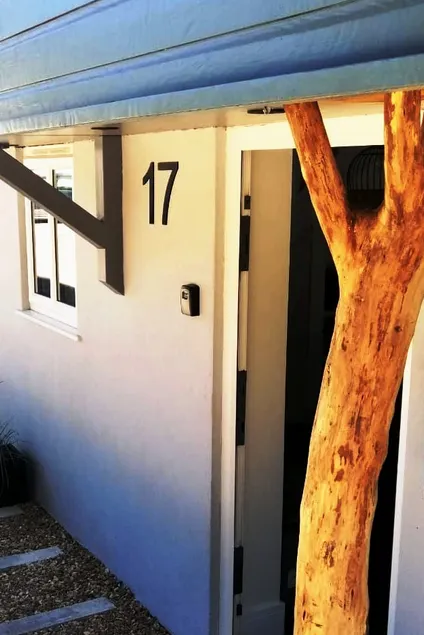 No 17 Tregoyne, Porthtowan 5 min to beach - Image 1