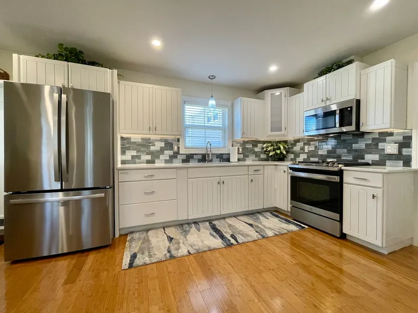 Hidden Gem: Epic cottage near UNCW, Beach & Downtown - Image 1