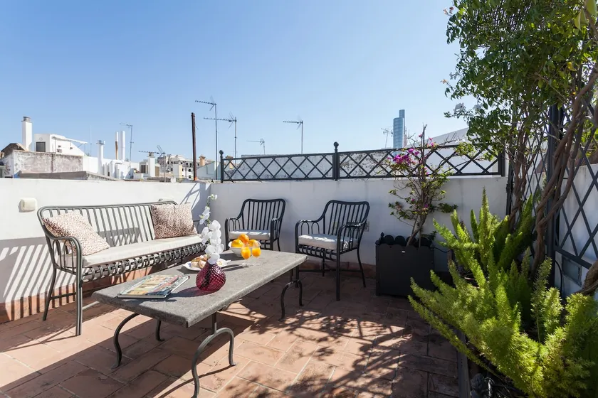Artist's Charming Design - Space Maison Apartments - Image 1