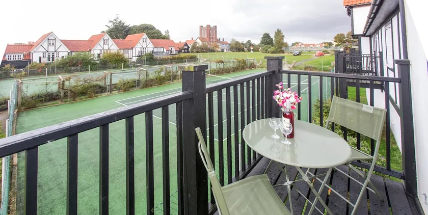4 Bell Lodge, Thorpeness - Image 1