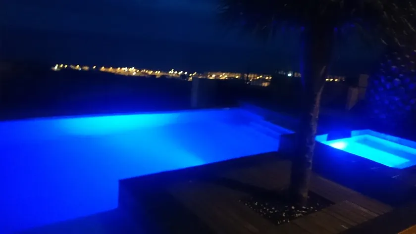 LUXURY VILLA, PRIVATE HEATED POOL, TENNIS COURT, BBQ, WIFI, PRIVATE CAR PARKING - Image 1