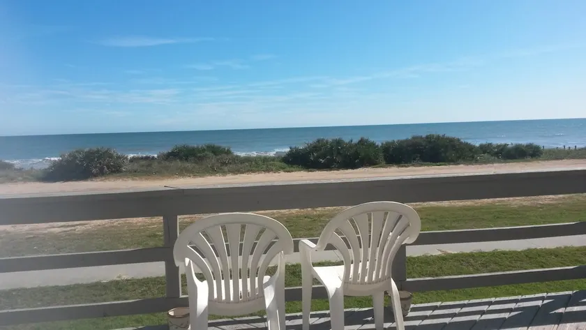 Unique Ocean Beach House - Image 1