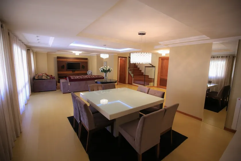 Exquisite Penthouse in Downtown Gramado - Image 1