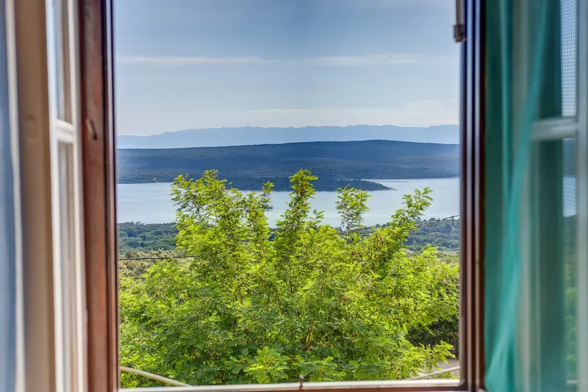 Secluded house in the nature on island of Losinj - Image 1