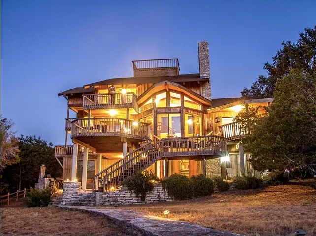 Ultimate Waterfront Escape Lake Travis, Austin TX! - Image 1