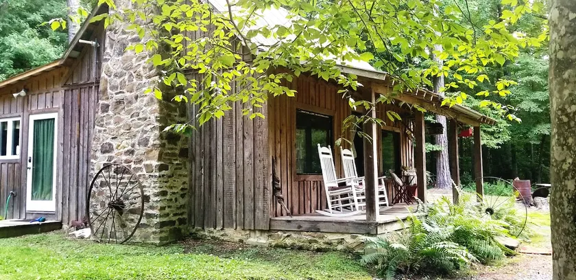 Cabin on Robbins Nest Pond - Image 1