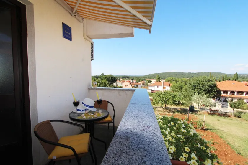 Family apartment 2+1 with Wi-Fi and barbecue - Image 1