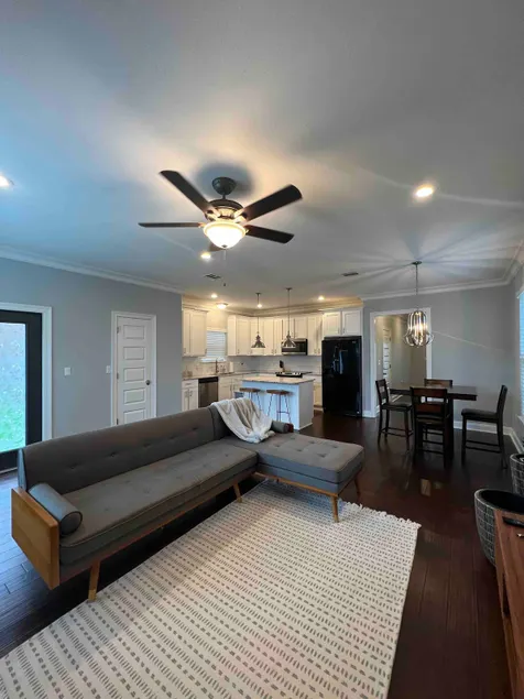 Spacious and modern home-Close to the casinos-5min - Image 1