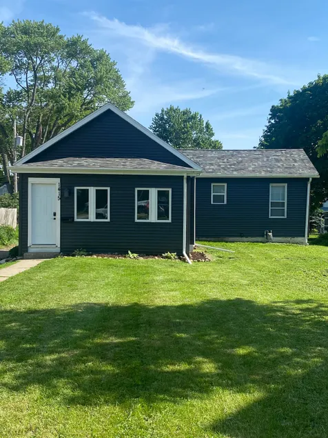 Cozy remodeled 2 bedroom home - Image 1