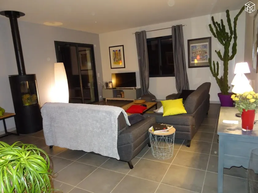 115 m2 detached house with garden - Image 1