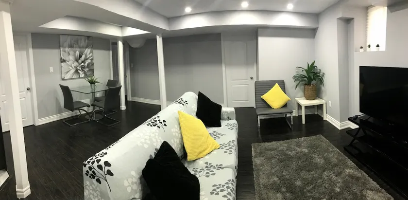 Elegant 2 Bedrooms Basement apartment. - Image 1