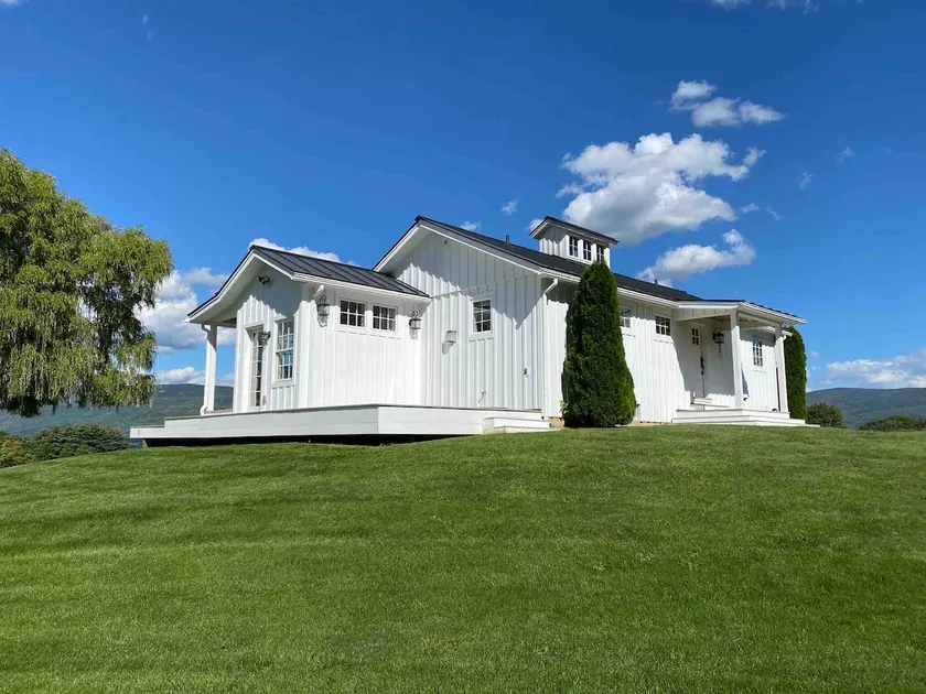 Cozy Modern Sugar House with spectacular views. - Image 1
