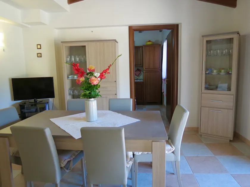 Relaxing Villa - Image 1