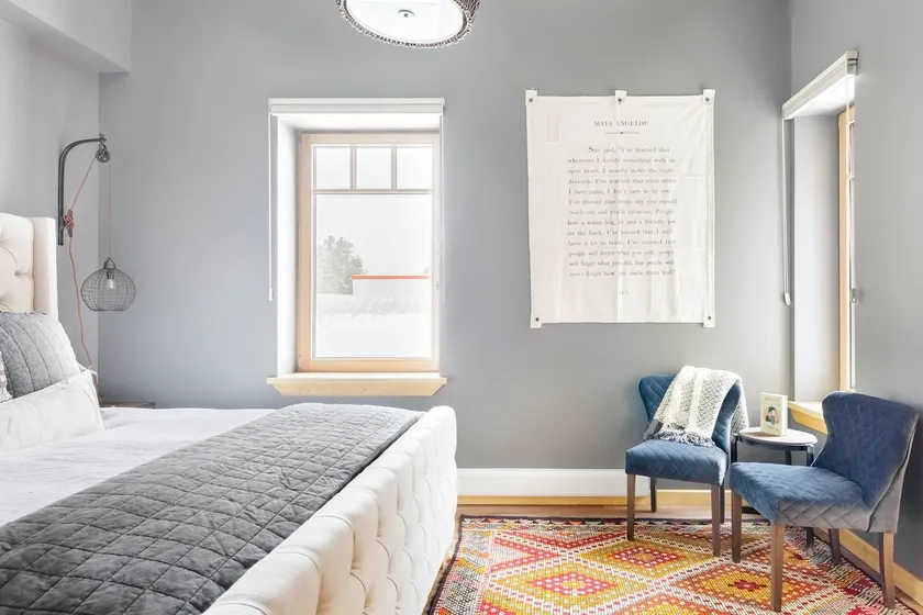 Beautiful Boho-Chic Loft on Main St. - Image 1