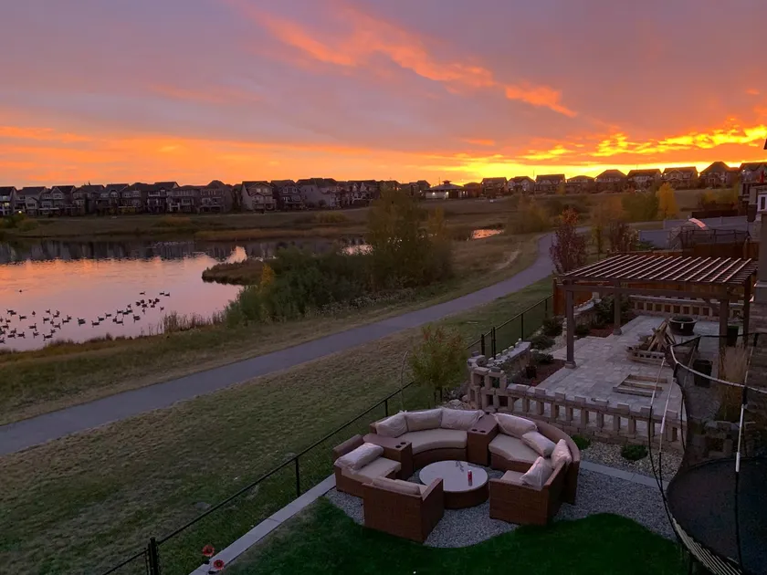 View of Lake 2 BR suite with Kids Area & King Bed - Image 1