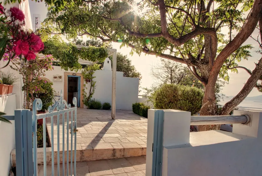 Asomatos house with a view - Image 1