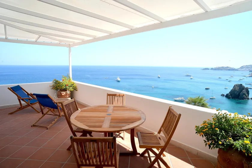 Beautiful villa in Ponza by the sea - Image 1