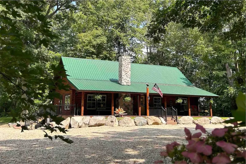 Beautiful 3BR/2BA House located in Marlette+Wi-Fi - Image 1