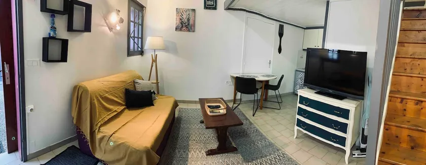 Mezzanine studio in the center of the village - Image 1