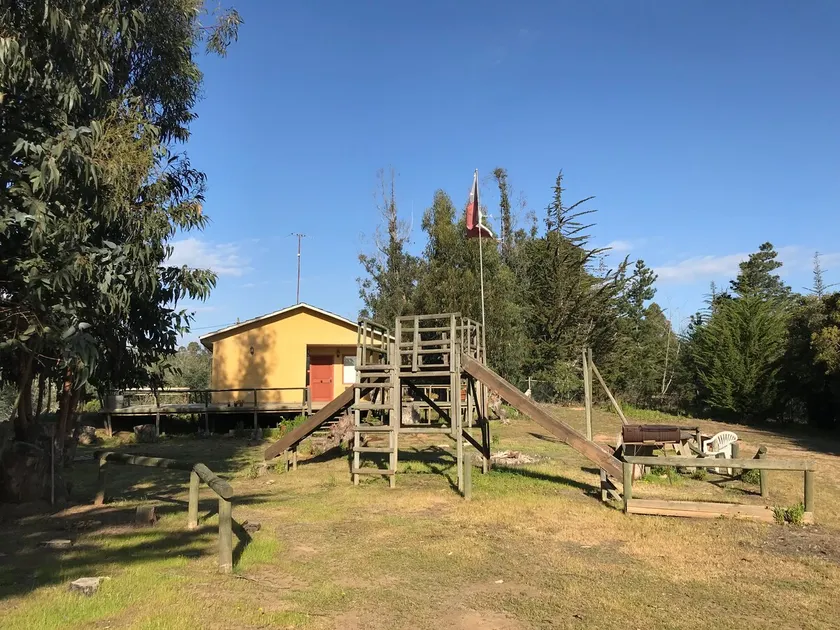 Cozy cabin on a nice plot - Image 1