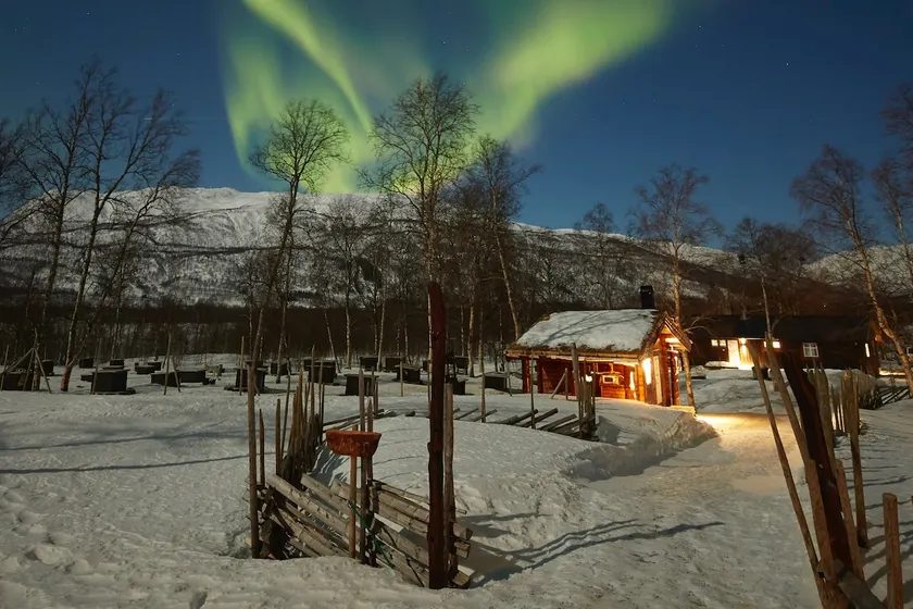 Wanny Woldstad Cabin / Bardu Huskylodge - Image 1