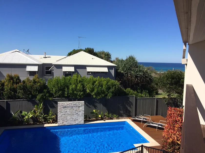 Paradise in Peregian - a little gem steps to beach - Image 1